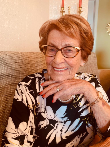 Joyeux 100e anniversaire Mme Nadeau