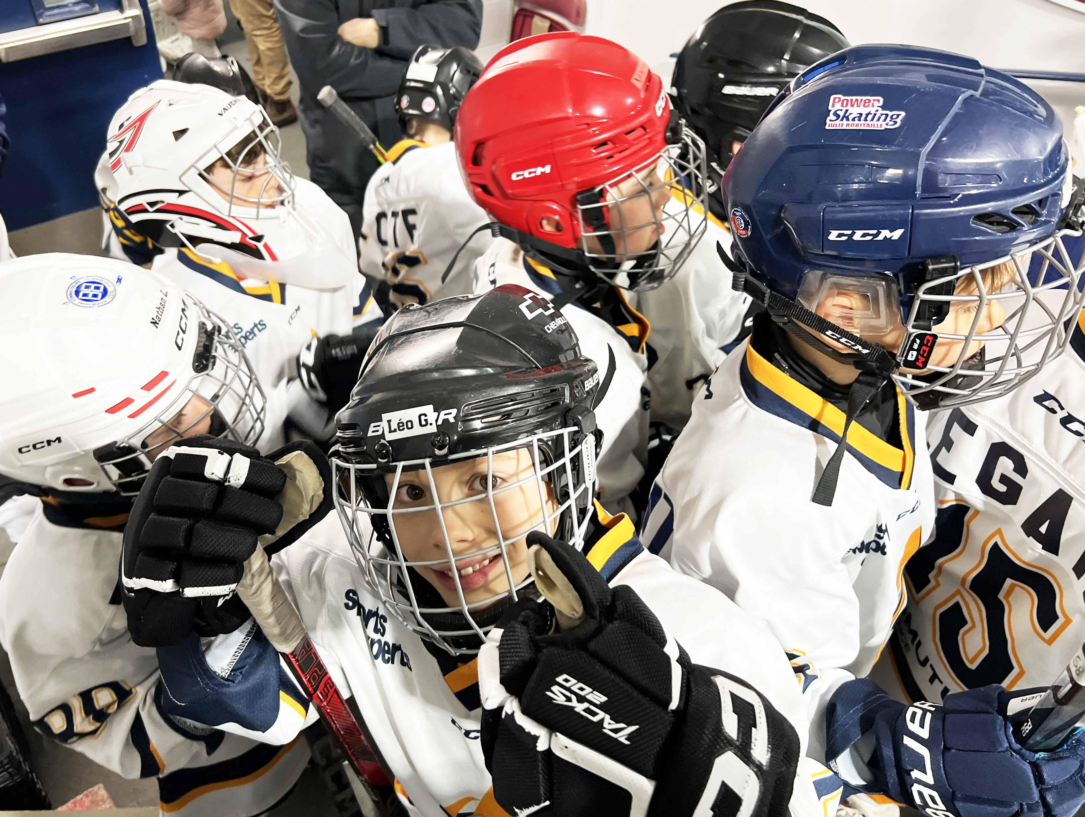 Une belle expérience pour de jeunes hockeyeurs